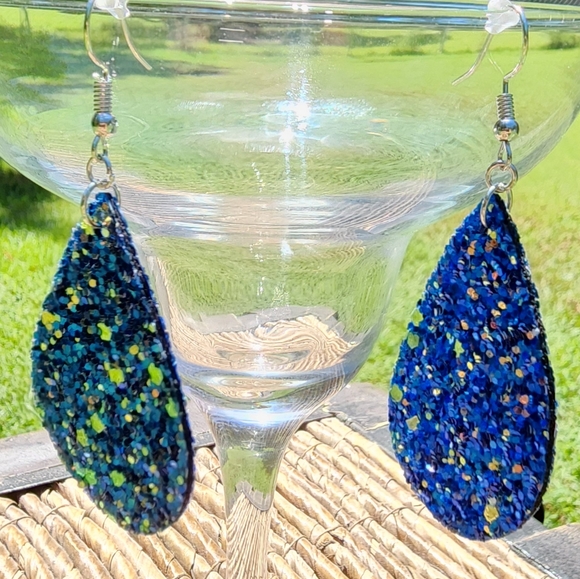 Deep Blue Sea Teardrop Earrings NWT - Picture 3 of 6
